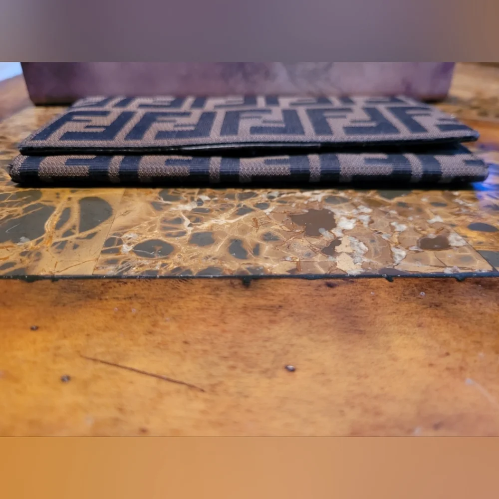 FENDI WALLET - Picture 5 of 11